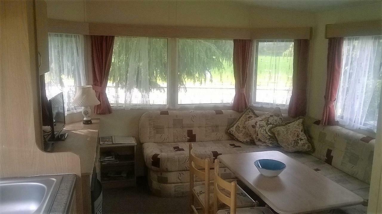 West Lodge Caravan Park Comrie Exterior foto